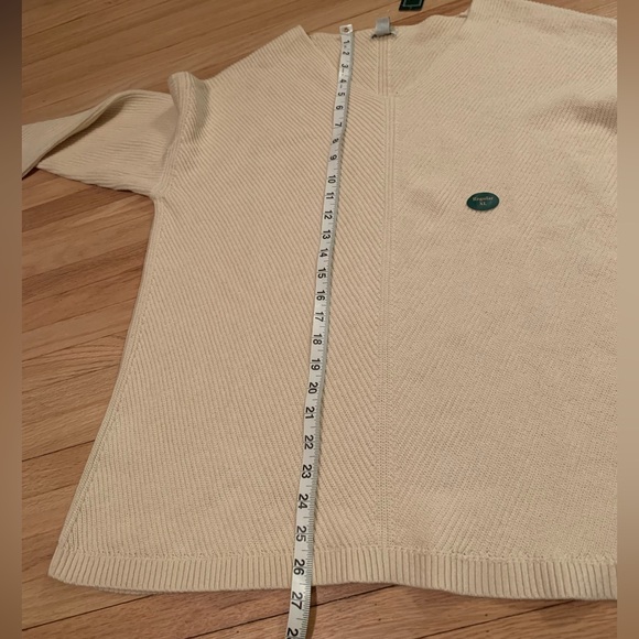 NWT LL Bean V neck sweater - Picture 6 of 7
